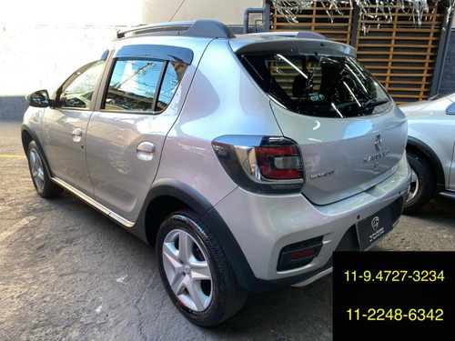 Imagem 6 de 10 de Sandero Stepway Exp. 1.6 Flex 2019 Manual