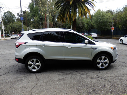Imagen 6 de 15 de Ford Escape 2017 Ecoboost