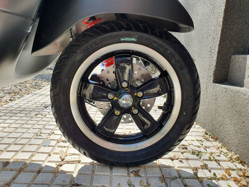 Imagen 13 de 16 de Scooter Vespa Sxl 150 Negra Mate 0km Concesionario Oficial