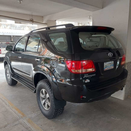 Imagen 17 de 18 de Toyota Fortuner