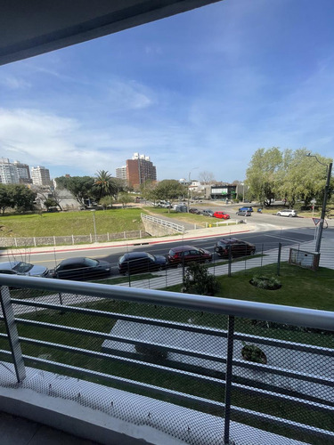 Apartamento En Malvín