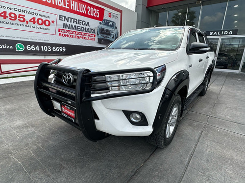 Toyota Hilux 2.7 Cabina Doble Sr Mt