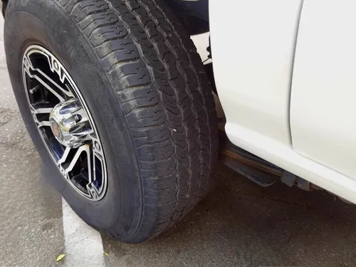Nissan Frontier 2.4L DOBLE CABINA 4x2