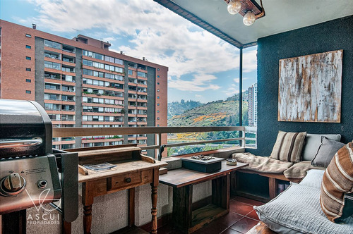 Gran Distribución Y Ubicación. Seguro Y Bonito Condominio.