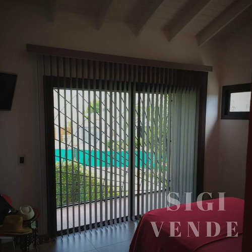 Impecable Casa En Venta Estilo Ingles Entre Nvo Urca Y V Esc