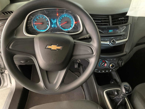 Imagen 9 de 15 de Chevrolet Aveo 2019 1.6 Ls Aa Radio Nuevo Mt