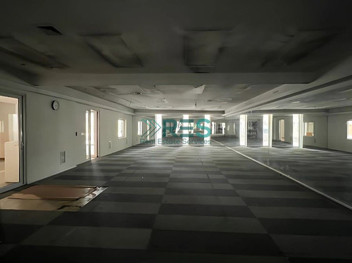 Local Comercial En Arriendo En Las Condes