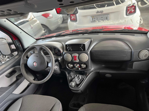 Imagem 4 de 7 de Fiat Doblo 2013 1.8 16v Adventure Xingu Flex 5p