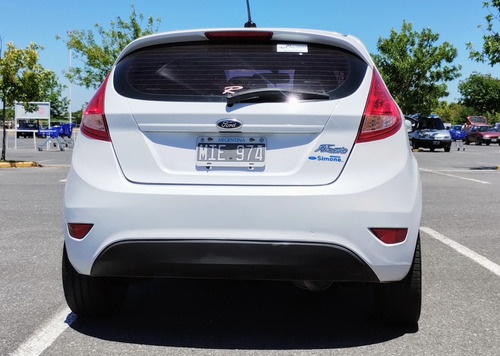 Ford Fiesta Kinetic 1.6 Design 120cv Titanium