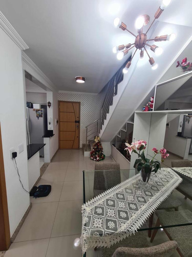 Apartamento Cobertura Duplex Com Sol Da Manhã/tarde, Rua Silenciosa E Vista Livre, 3 Quartos, 3 Banheiros(2 Suites) E 2 Vagas De Garagem Cobertas E Mobiliado Pronto Para Morar!!!