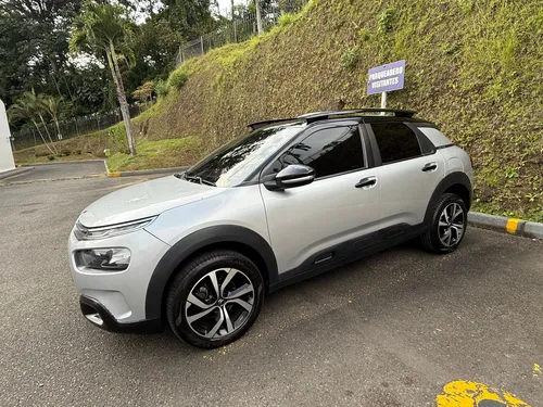 Citroën C4 Cactus 1.6 Shine Turbo Aut