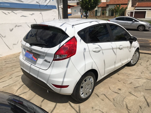 Imagem 4 de 6 de Ford Fiesta 1.5 S Hatch 16v Flex 4p Manual 2015