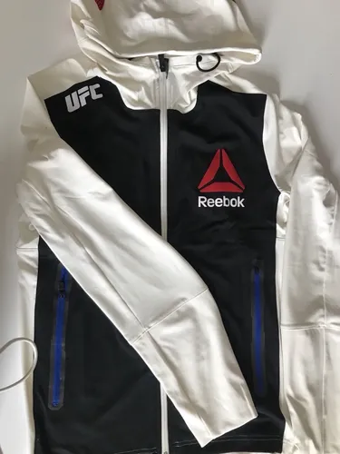 Sudadera reebok best sale ufc hombre precio