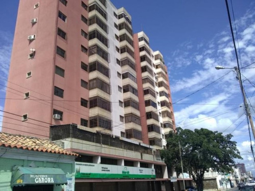 Imagen 1 de 30 de Apartamentos En Venta Del Este Barquisimeto 22-13874 #m