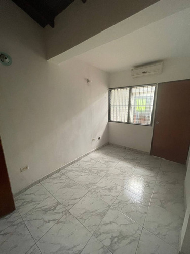 Inzitu Realtors Vende Casa En Venta En Urb. Parqueserino, San Diego Km
