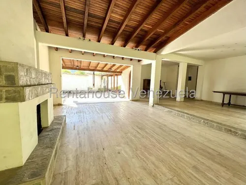 Casas En Venta Mls #25-19468