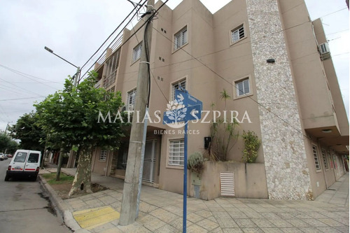 Departamento En Venta En Ramos Mejía