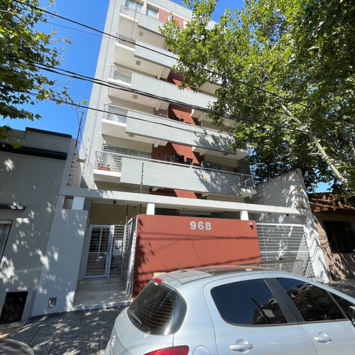 Venta Semi Piso 2 Ambientes Quilmes Centro