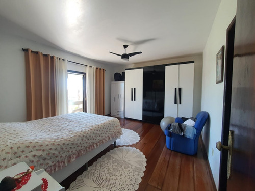 Imagem 5 de 6 de Ótima Residência, Próximo Ao Mar E Ao Centro, Mobiliada.
