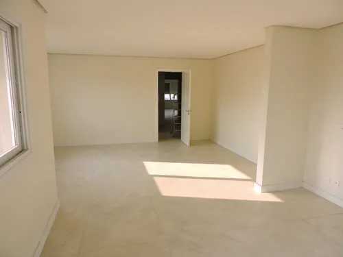 Casa Nova No Alto Da Colina Com 600m2 Em Terreno De 1000m2