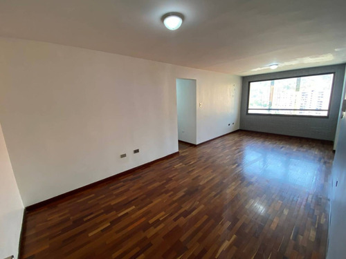 Tibisay Rojas Vende Apartamento En Residencias Valle Alto. Urb. Mañongo   Cod. 21458