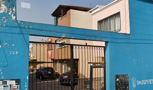 Remato Casa En Jardines De La Paz