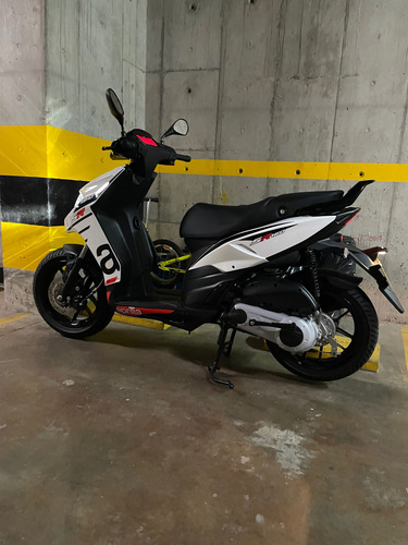 Aprilia Sr 160 Motard
