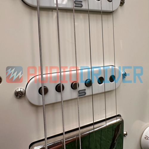 Guitarra Super Strato Japonesa Ibanez Az2204nw Mgr Com Case Cor Verde Orientação da mão Destro