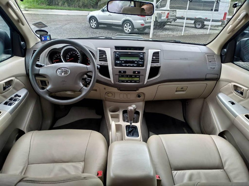 Imagem 6 de 9 de Toyota Hilux Sw4 Srv 4x4