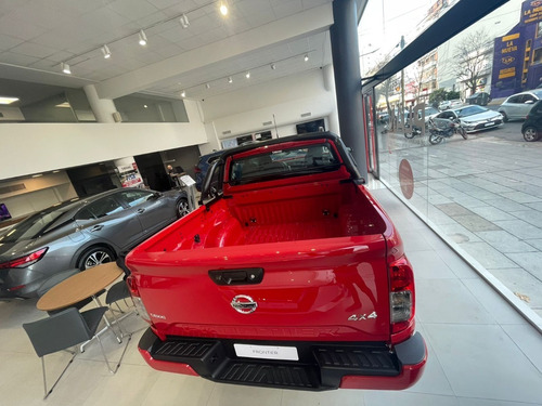 Imagen 6 de 25 de Nissan Frontier 2023 2.3bt X-gear 4x4 At L22