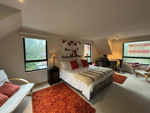 Excelente Casa Tipo Townhouse De 3 Pisos. 5d-4b.