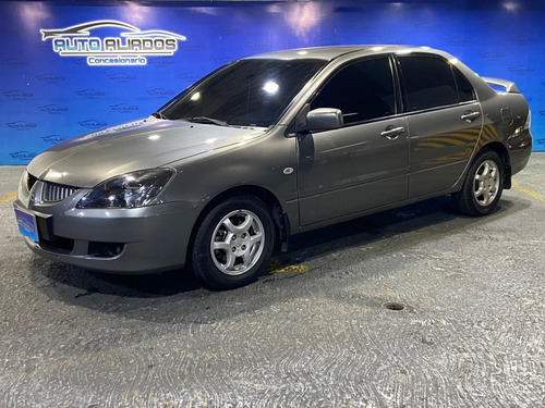 Imagen 1 de 14 de Mitsubishi Lancer Glx Sinc Año 2011 Único Dueño