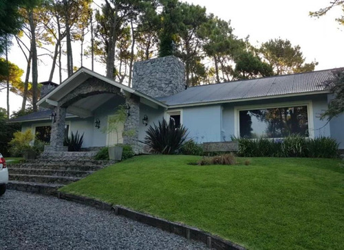 Casa En Carilo