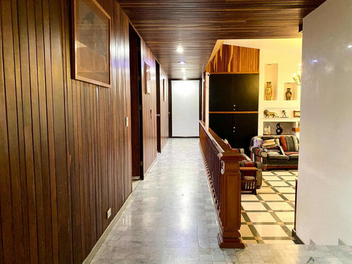 Casa En Renta En Bosque De Las Lomas!