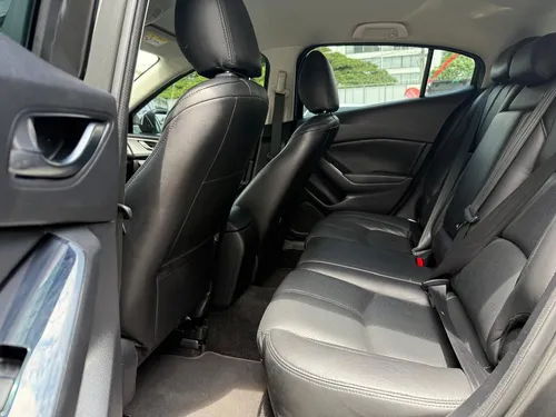 Mazda 3 2.0 Touring At