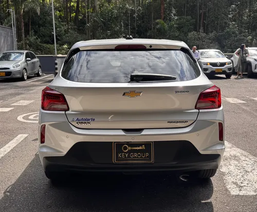 Chevrolet Onix 1.0T Premier Hatch At