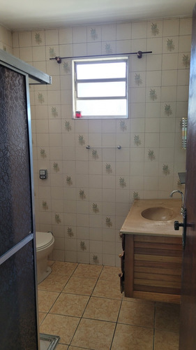 Casa Com 3 Dormitórios, 3 Banheiros, 1 Vaga E 1 Suíte