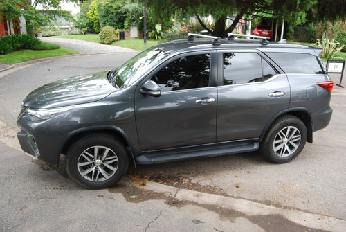 Toyota Hilux Sw4 Tdi Srx 2.8 At 2016