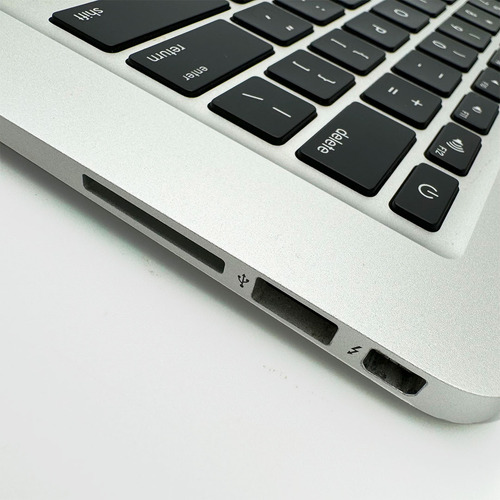 Macbook Air 2014 13.3inch 8gb Ram 500gb Ssd Core I7 Applemsi (Reacondicionado)