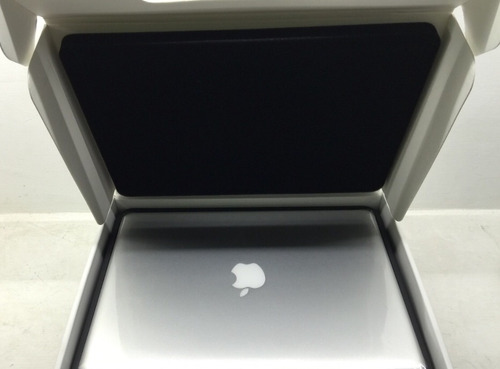 Macbook Pro 13.3 I5 2.5 Ghz 4 Gb 500 Gb Disco Capitan 