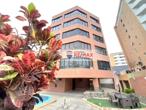 Se Vende Apartamento Acogedor En Tucacas, Edificio Arena Mar Suite.