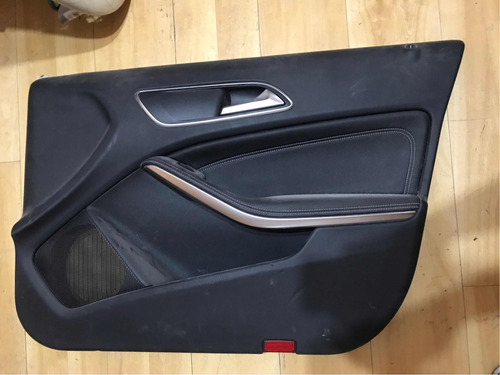 Tapizado De Puerta Mercedes Benz Gla