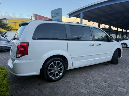 Dodge Caravan 2012