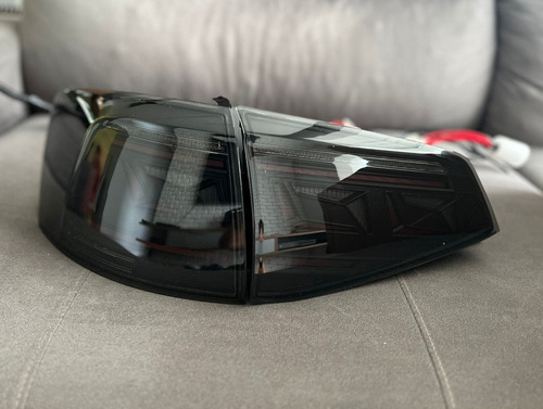 Lanterna De Led Jetta Mk 6,5 Estilo Passat 2015 A 2018 Par