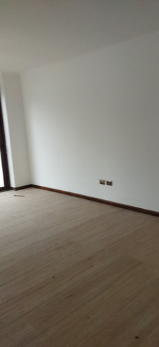 Casa Nueva Remodelada Sin Uso 5 Dormitorios 5 Baños 1 Piso