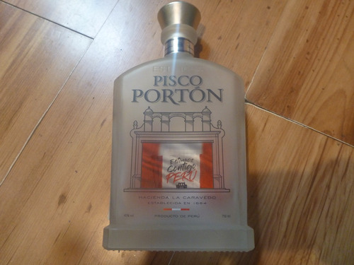 Botella Vacia De Pisco Porton Rusia 2018