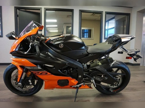 Imagen 1 de 2 de 2020 Ano Yamaha R6 Nueva