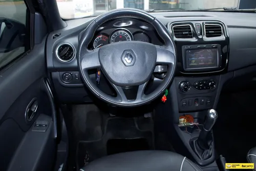 Renault Logan 1.6 Exclusive