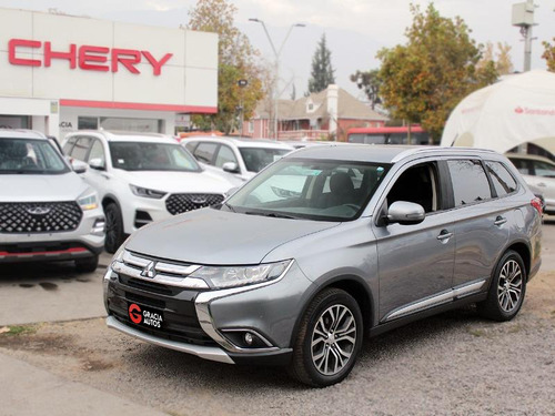 Mitsubishi Outlander 2.4 Glx Cvt 4wd At 2017