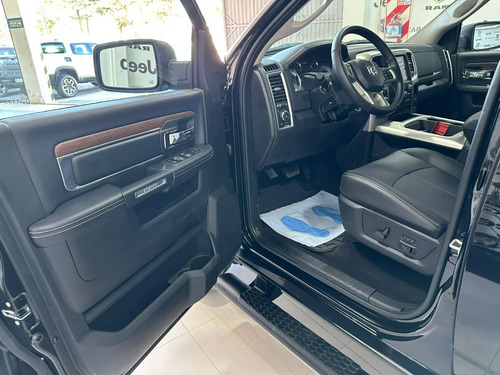 RAM 1500 5.7 Laramie Nigth Edition
